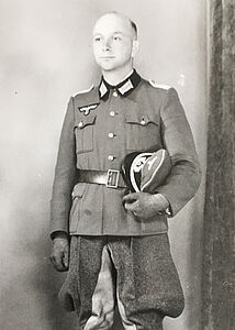 Pfarrer Friedrich Reichert in Uniform, gefallen 1944  bei Monte Cassino, Italien. Foto: privat